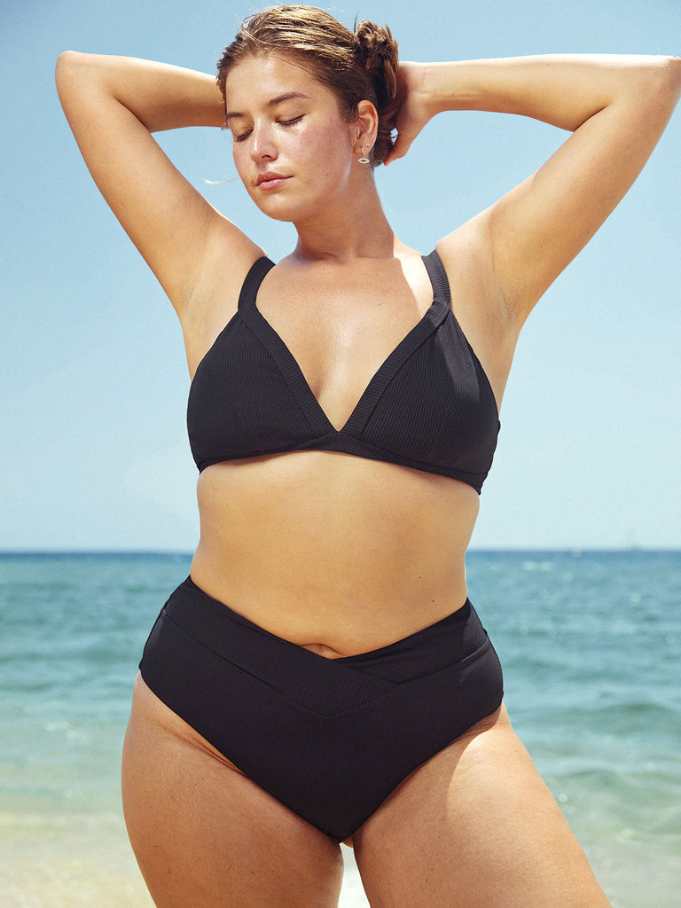 V-Cut  Plus Size Bikini Bottom Sustainable Plus Size Bikinis - BERLOOK