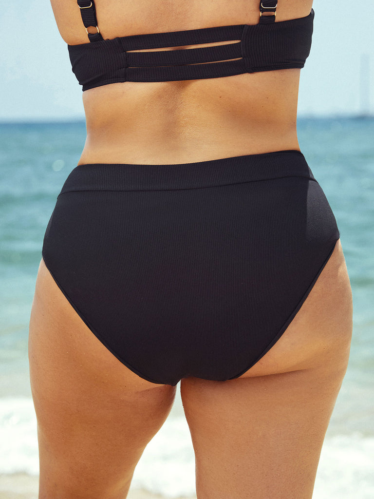 V-Cut  Plus Size Bikini Bottom Sustainable Plus Size Bikinis - BERLOOK