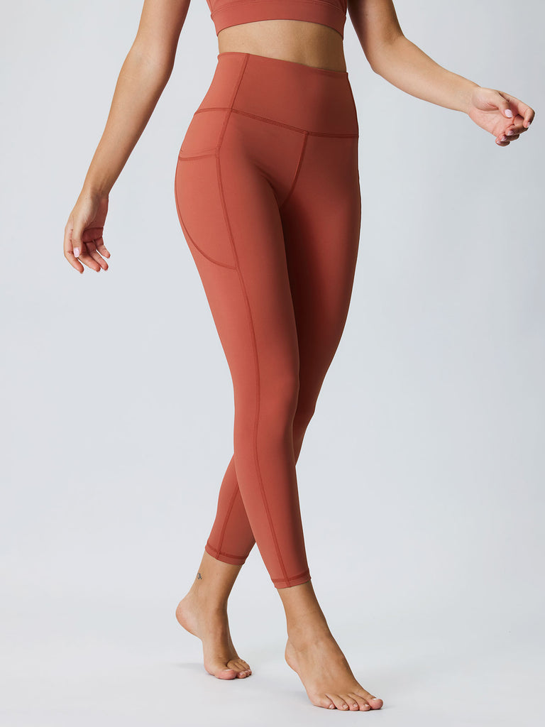 Women's Knitted Nylon Yoga Leggings Sustainable Yoga Bottoms - BERLOOK