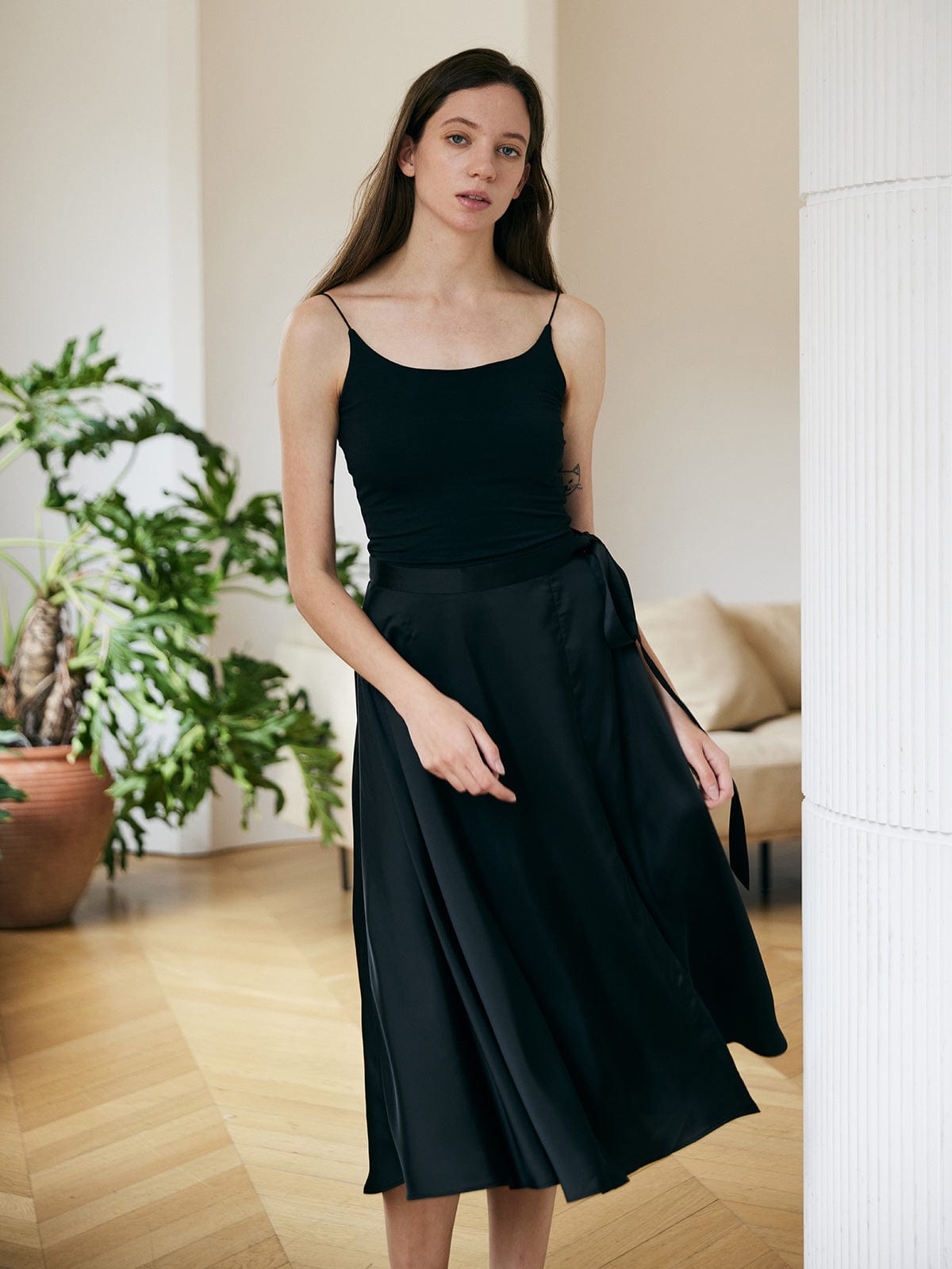 Split Ribbon Skirt & Reviews - Black - Sustainable Bottoms | BERLOOK